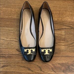 TORY BURCH GIGI BLACK PATENT LEATHER BLOCK HEEL PUMPS SZ 10.5